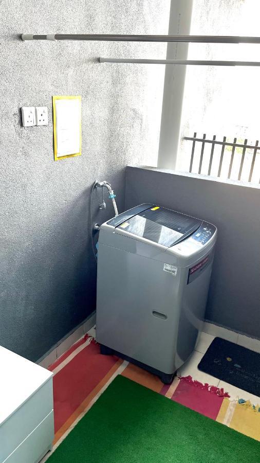 Golden Troika Kota Bharu - 2 Bedrooms Экстерьер фото
